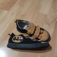 zestaw Batman buty rozmiar 27+ bluzeczka 98-104