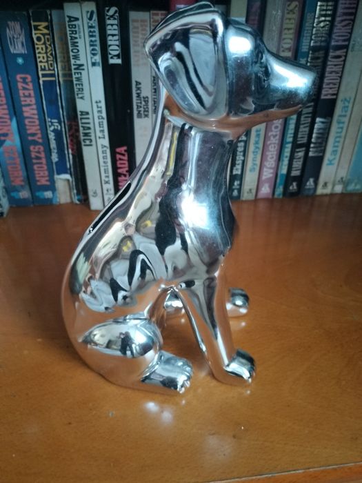 Porcelanowy srebrny pies skarbonka 22 cm