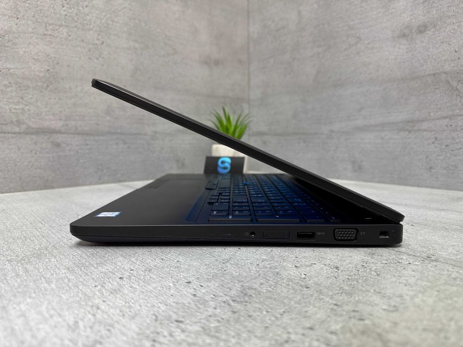 Надійний ноутбук Dell 5580/I5-6300u/8gb ddr4/256gb ssd/15.6”