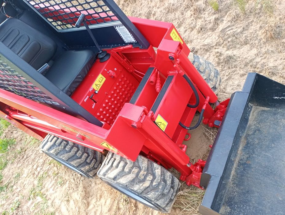 Miniładowarka Gehl /110cm/Bobcat/ładowarka