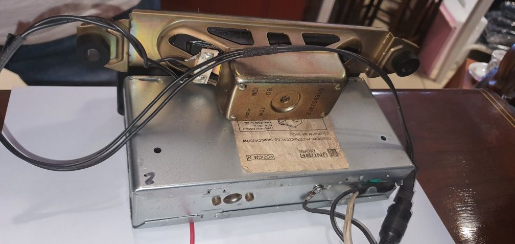 Radio samochodowe SAFARI 6 R 801 Unitra