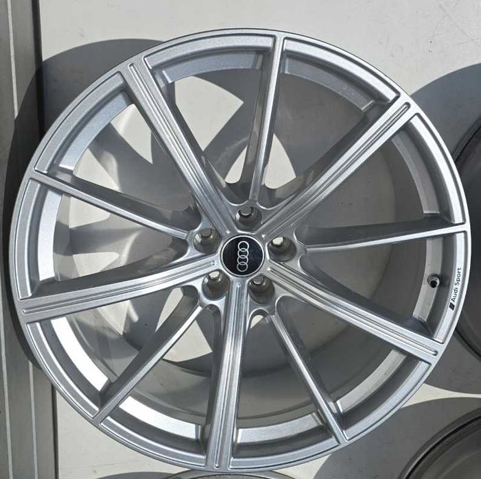 Alufelgi Audi Q8 RS Q8 5x112 4M8 22'' ET18 10J 4X