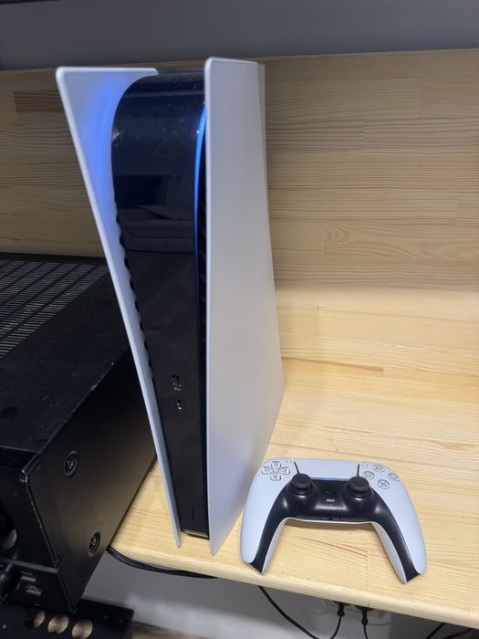 PS5 . Чудовий стан . рік гарантії