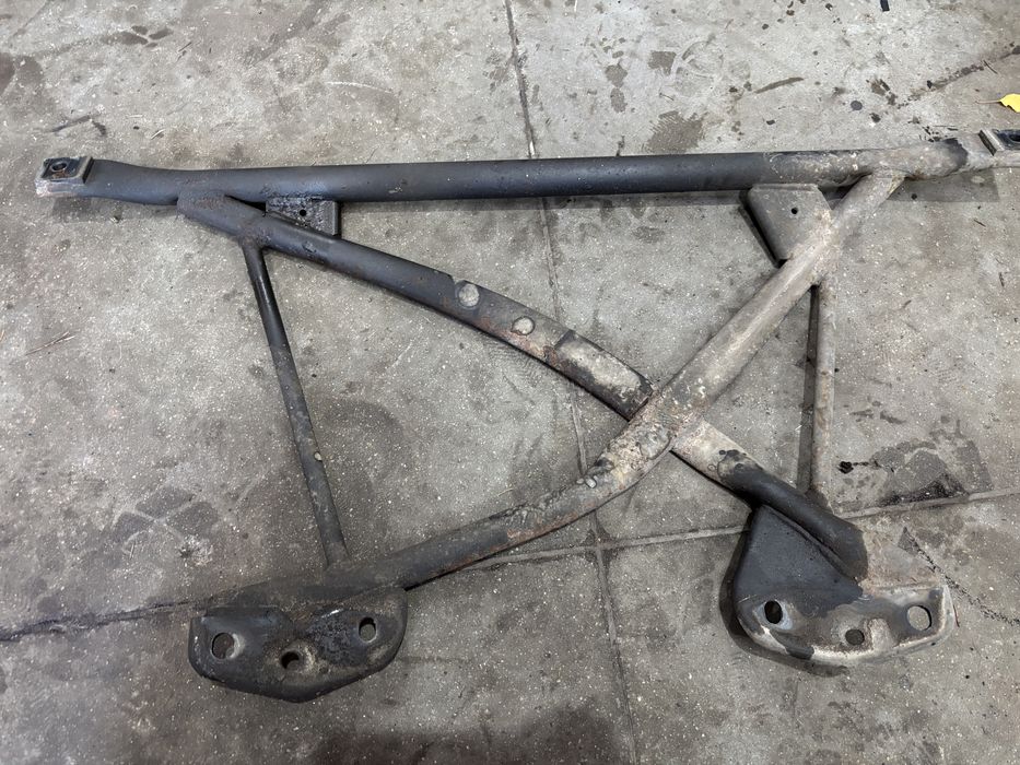 Xbrace x brace e36 cabrio coupe sedan touring compact rozporka