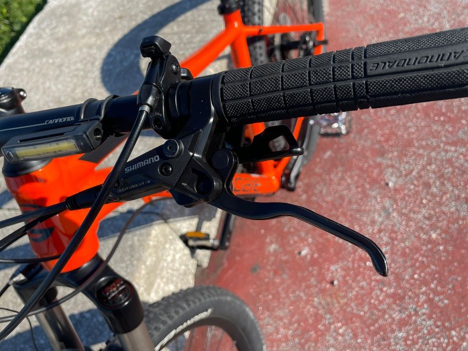 Cannondale TRAIL 5 Mountainbike. C/ Mudanças e travões Shimano. 
Como