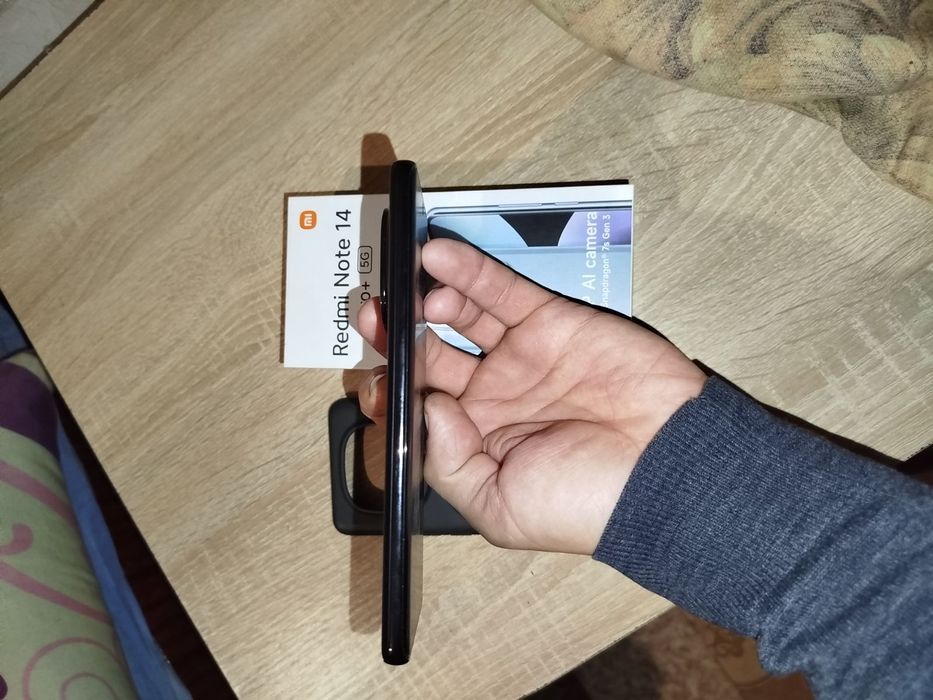 Продаю телефон Xiaomi Redmi Noute14 Pro plus 5g