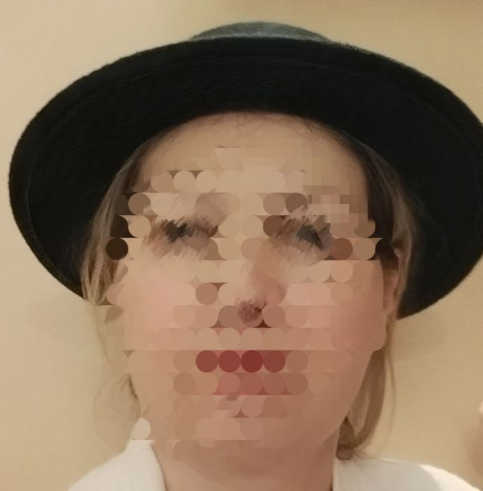 Шляпа черная
размер 57
можно для карнавала