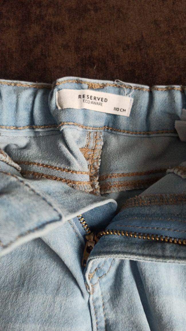 Jeans dziewczęce firmy Reserved rozm. 110 cm