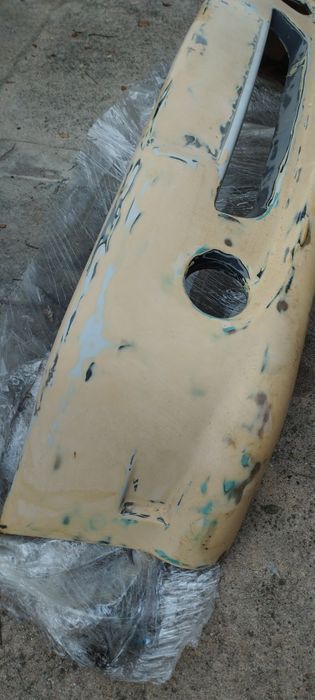 Parachoque em fibra para saxo.