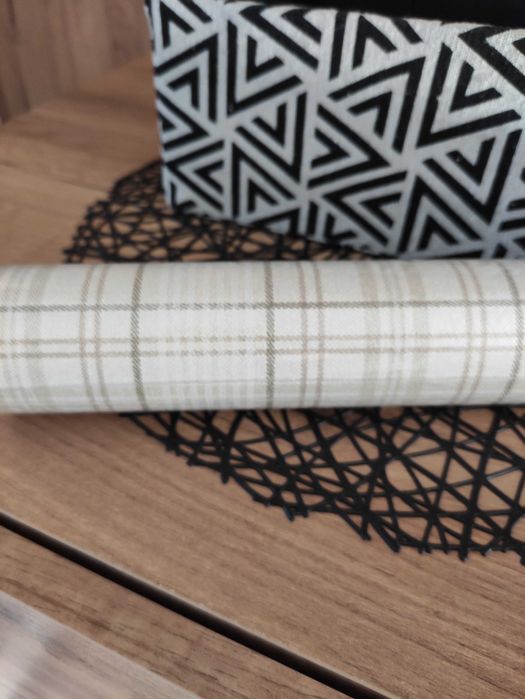 Tapeta w kratkę beż