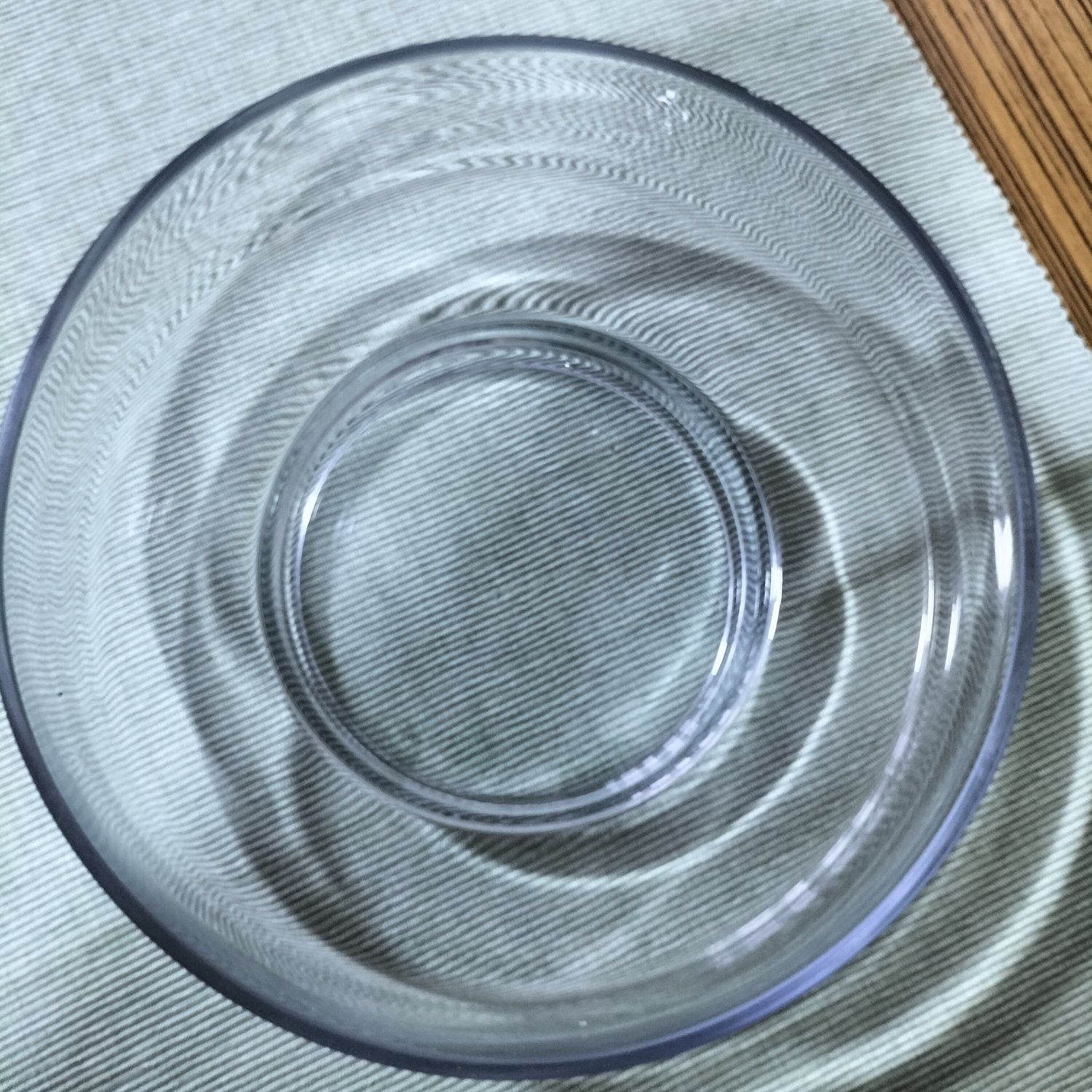 Fruteira de vidro IKEA com 26 cm de diâmetro