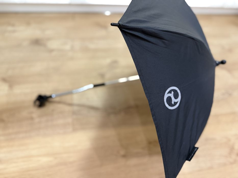 Parasolka do wózka wózków CYBEX PRIAM na elastycznym ramieniu uzuwana