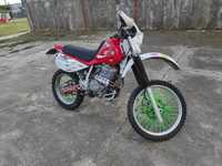 Honda xr 600 r .