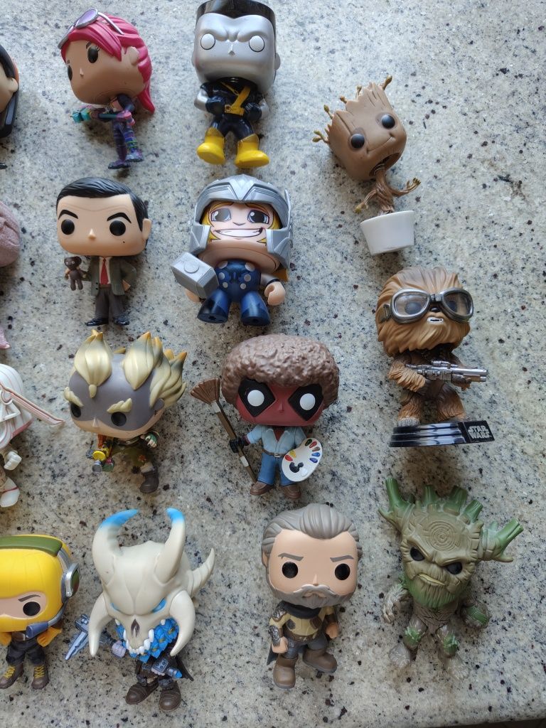 Фігурки FUNKO POP, Skalander, amiibo...