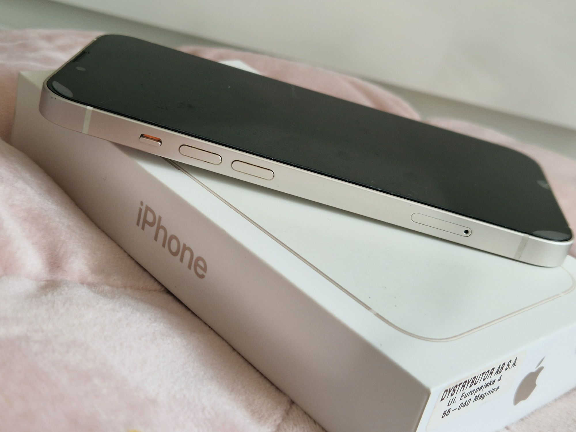 Jeszcze Rok gwarancji_ IPHONE 13_ze sklepu Apple iSPOT_Jak Nowy!
