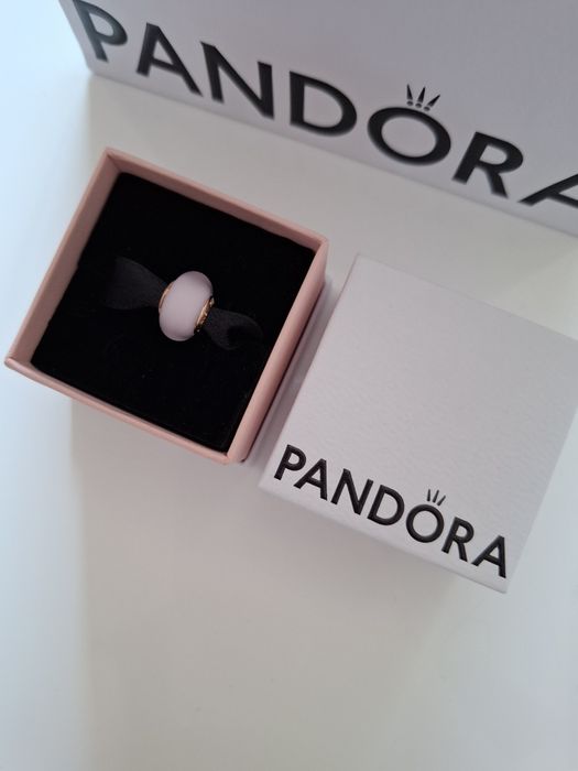 Orginalny charms Pandora różowe złoto