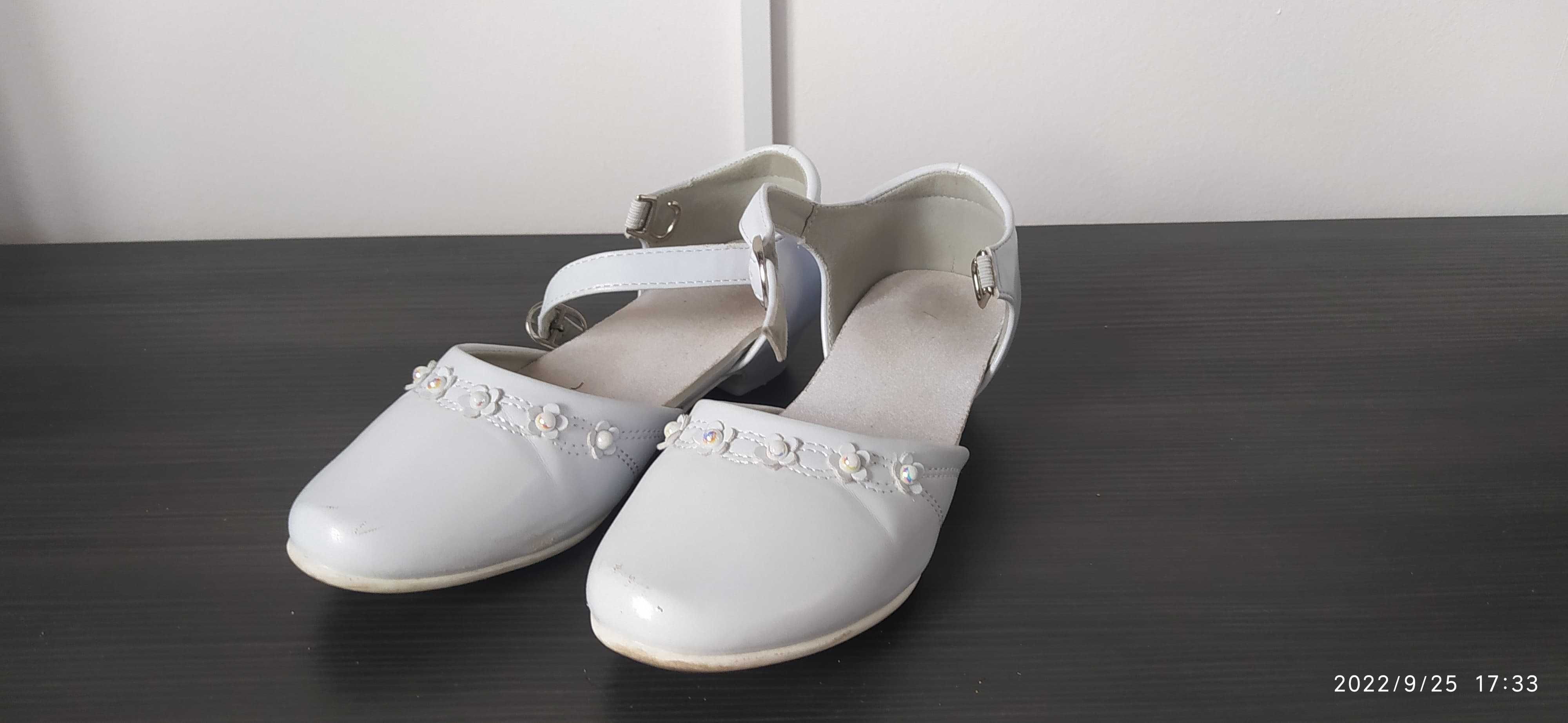 BUTY 32 baleriny pantofle sandały białe wesele
