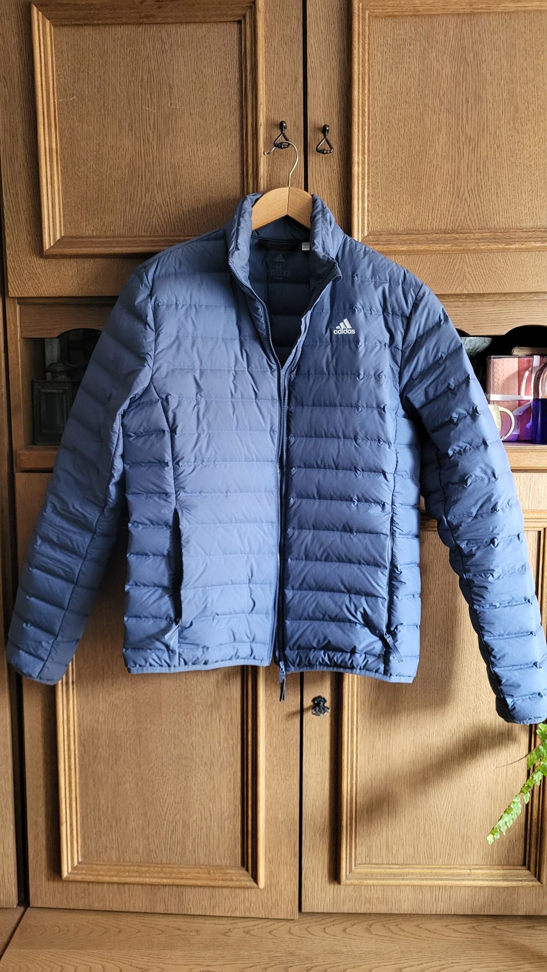 Adidas kurtka puchowa M niebieska