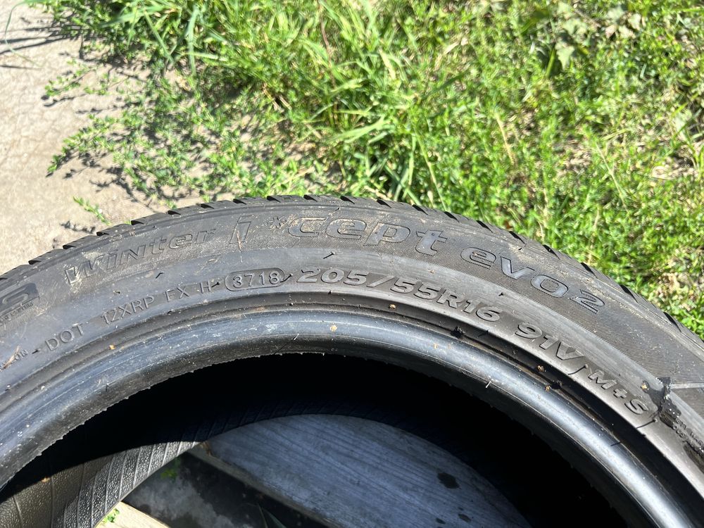 2xopona zimowa HANKOOK w rozmiarze 205/55 R16 Run Flat