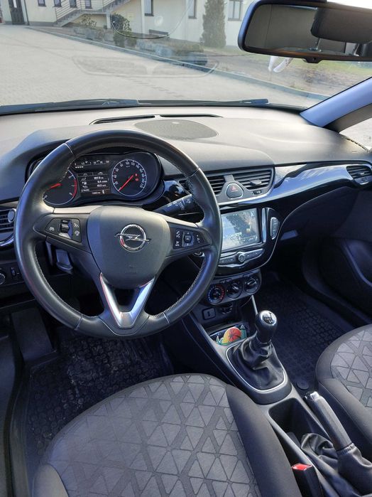 Opel Corsa Cosmo z niskim przebiegiem.