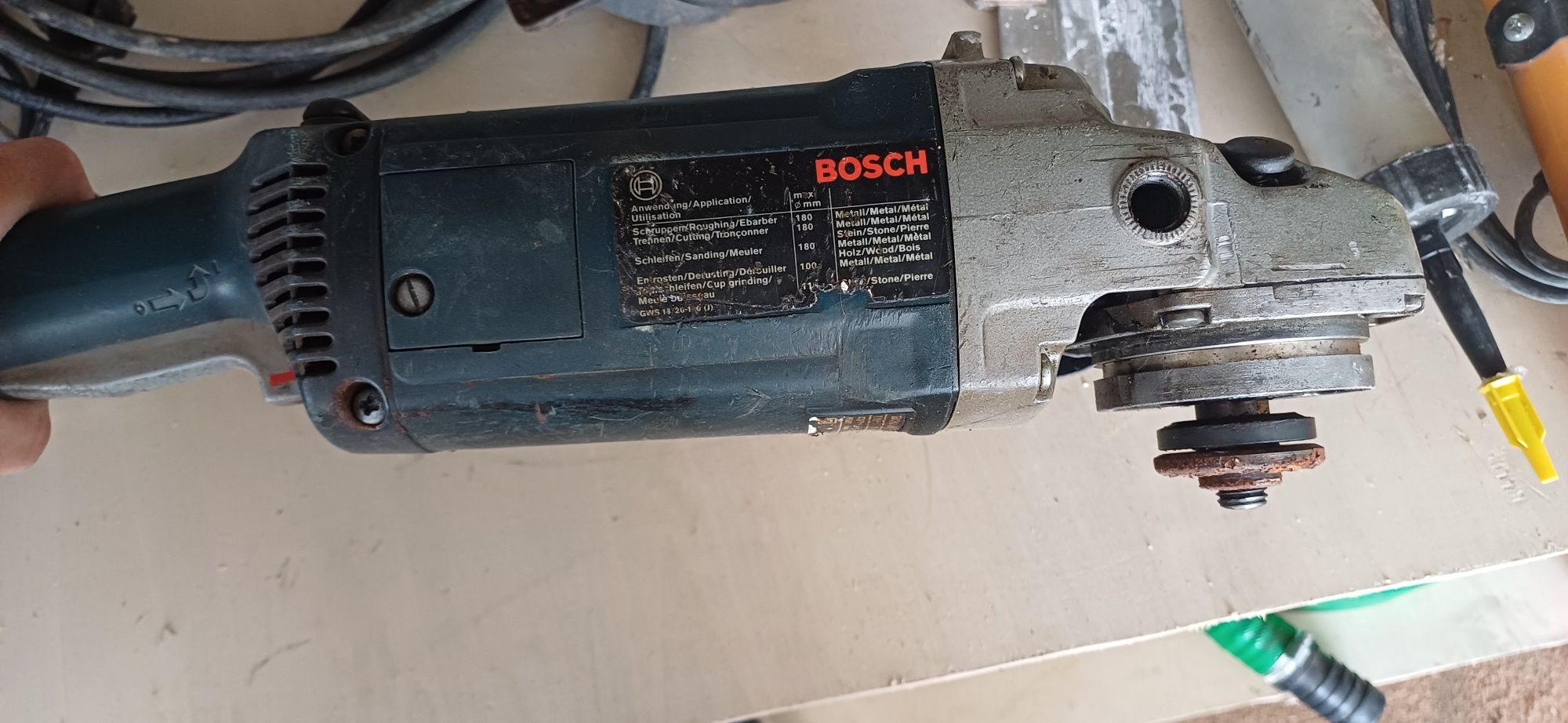 Rebarbadora bosch