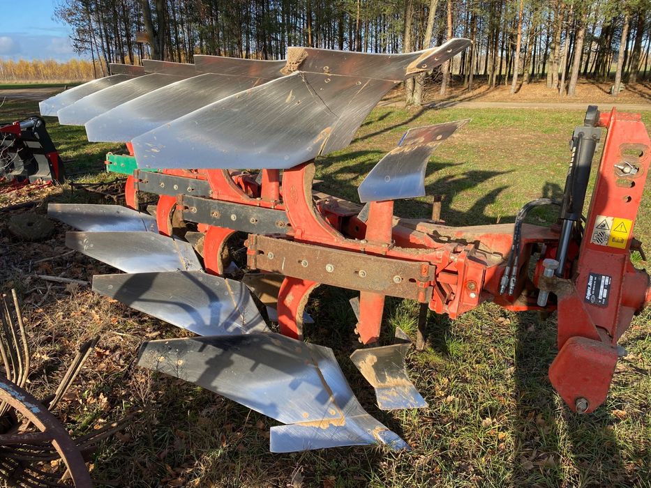 Pługi gregoire besson 4 skibowe obrotowe