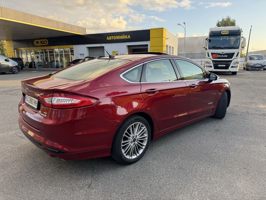 Ford fusion hybrid