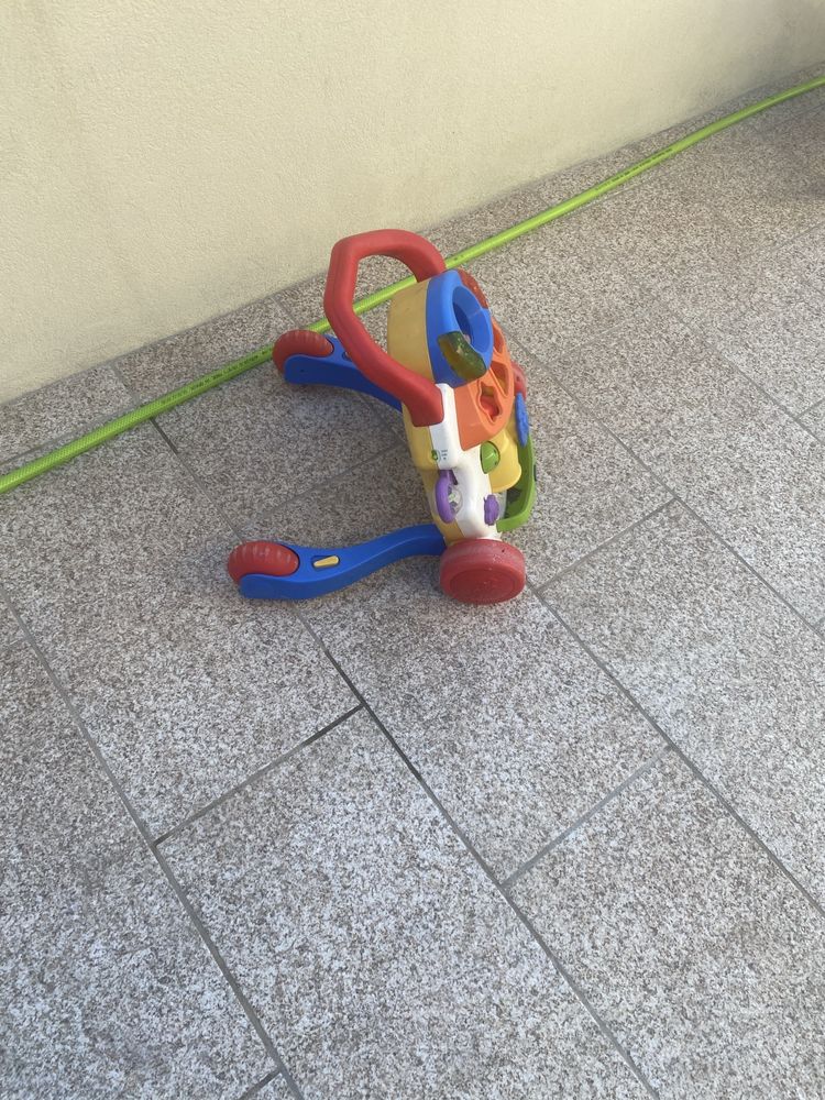 Andador de bebe primeiros paços