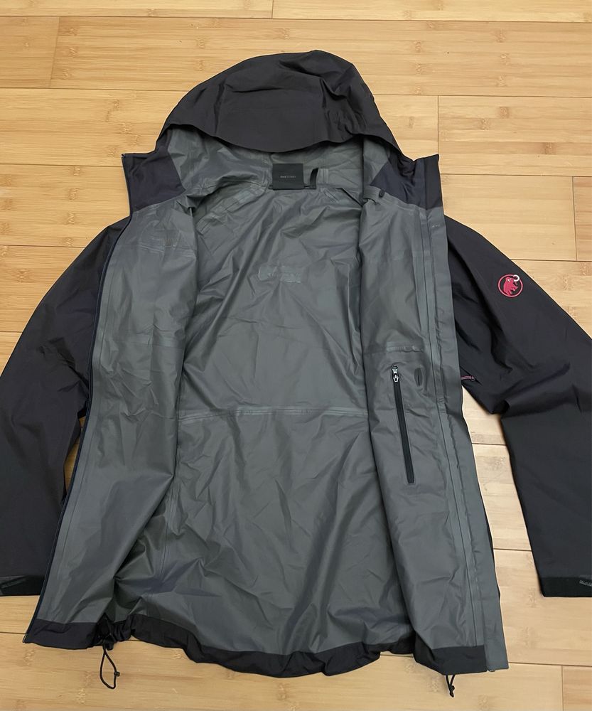 Куртка Mammut gore-tex оригінал чорна нова outdoor на утяжках trail