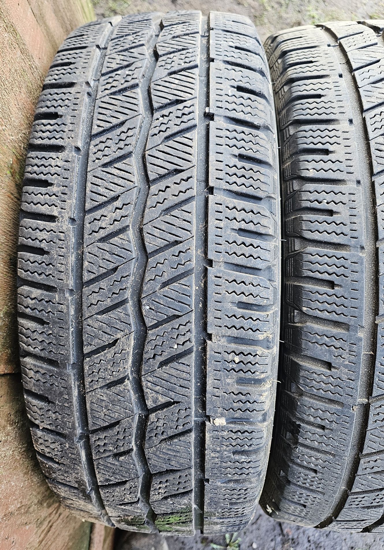 Opony zimowe Hankook 215/65R16C 106/104T