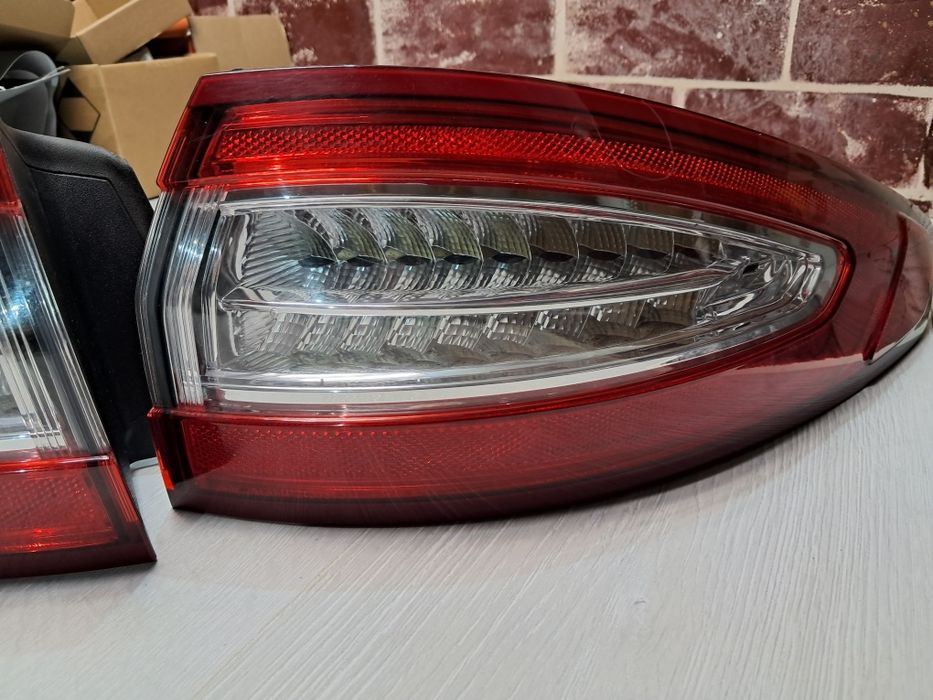 Обмін або продаж! Ліхтарі Ford Fusion SE під жовті поворотники