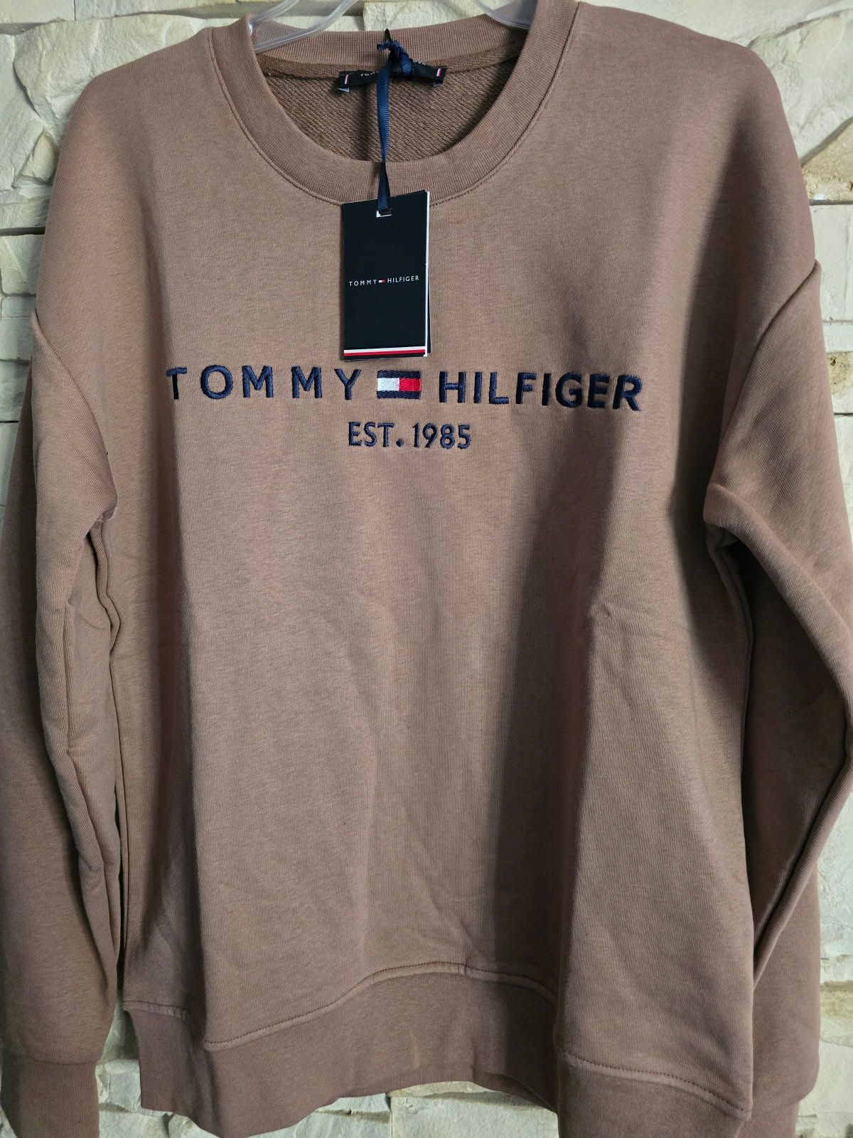 Nowa Bluza Tommy