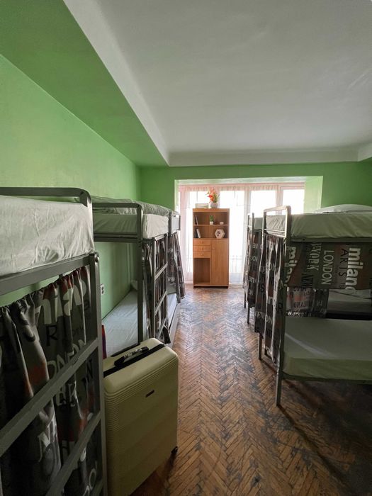 Новий хостел за 10 хвилин від НСК Олімпійський!-2-555.biz.ua