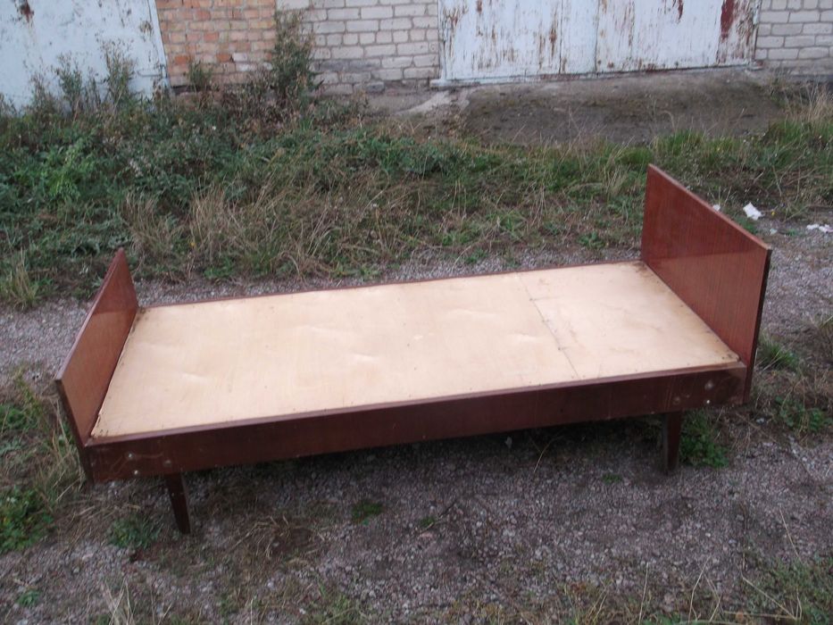 кровать одно спальная