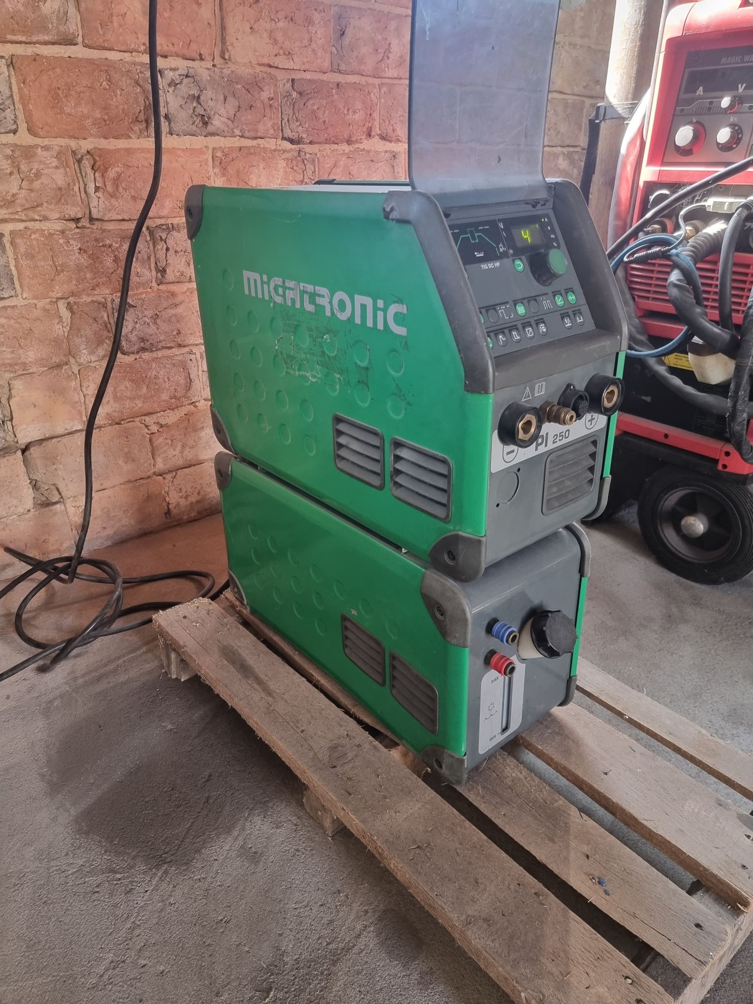 Spawarka migatronic tig PI250