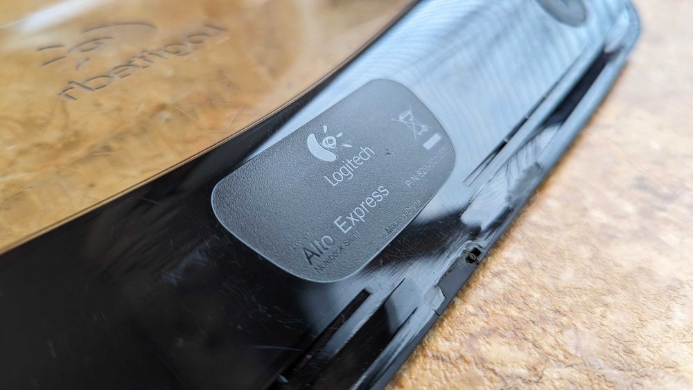 Унікальна та стильна підставка для ноутбука Logitech Подставка на стол