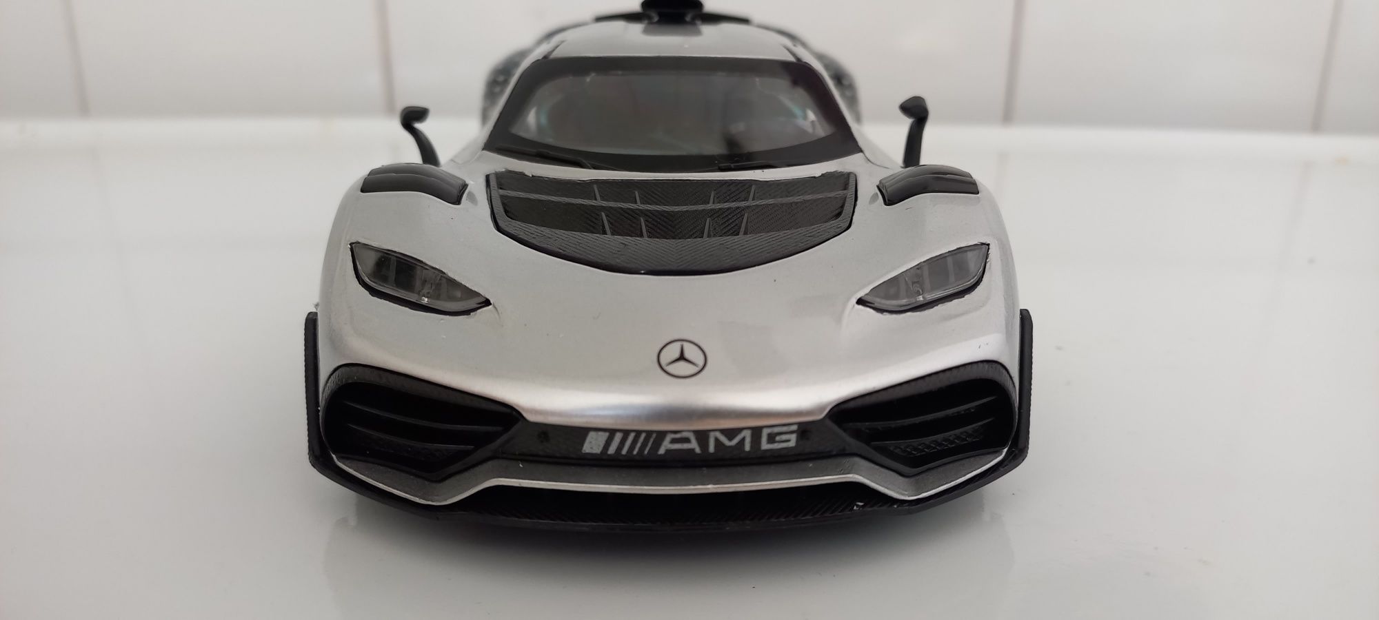 Miniatura Mercedes AMG One