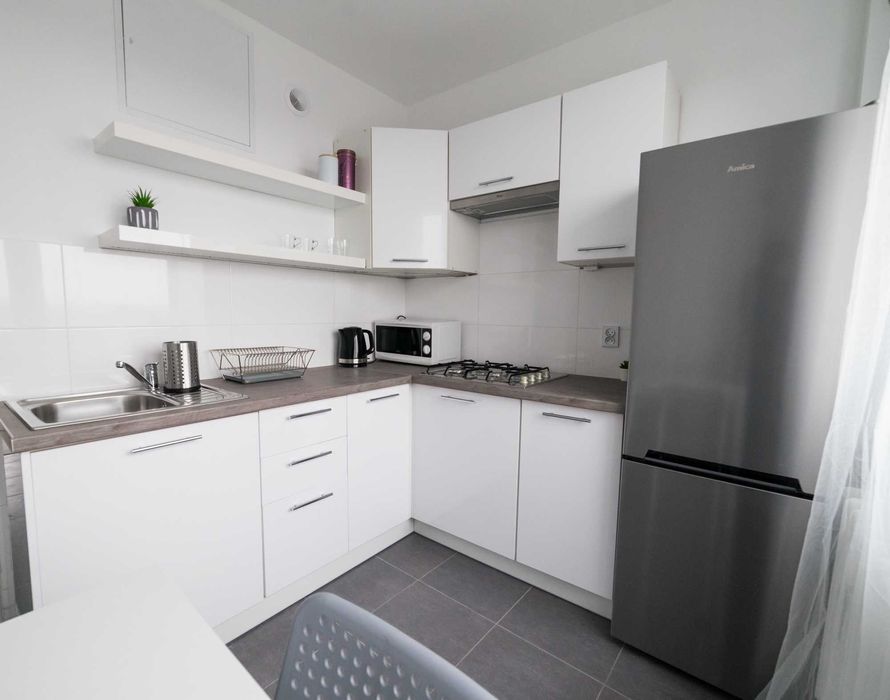 Wynajmę pokój w mieszkaniu w bloku na 9 piętrze Katowice Zawodzie