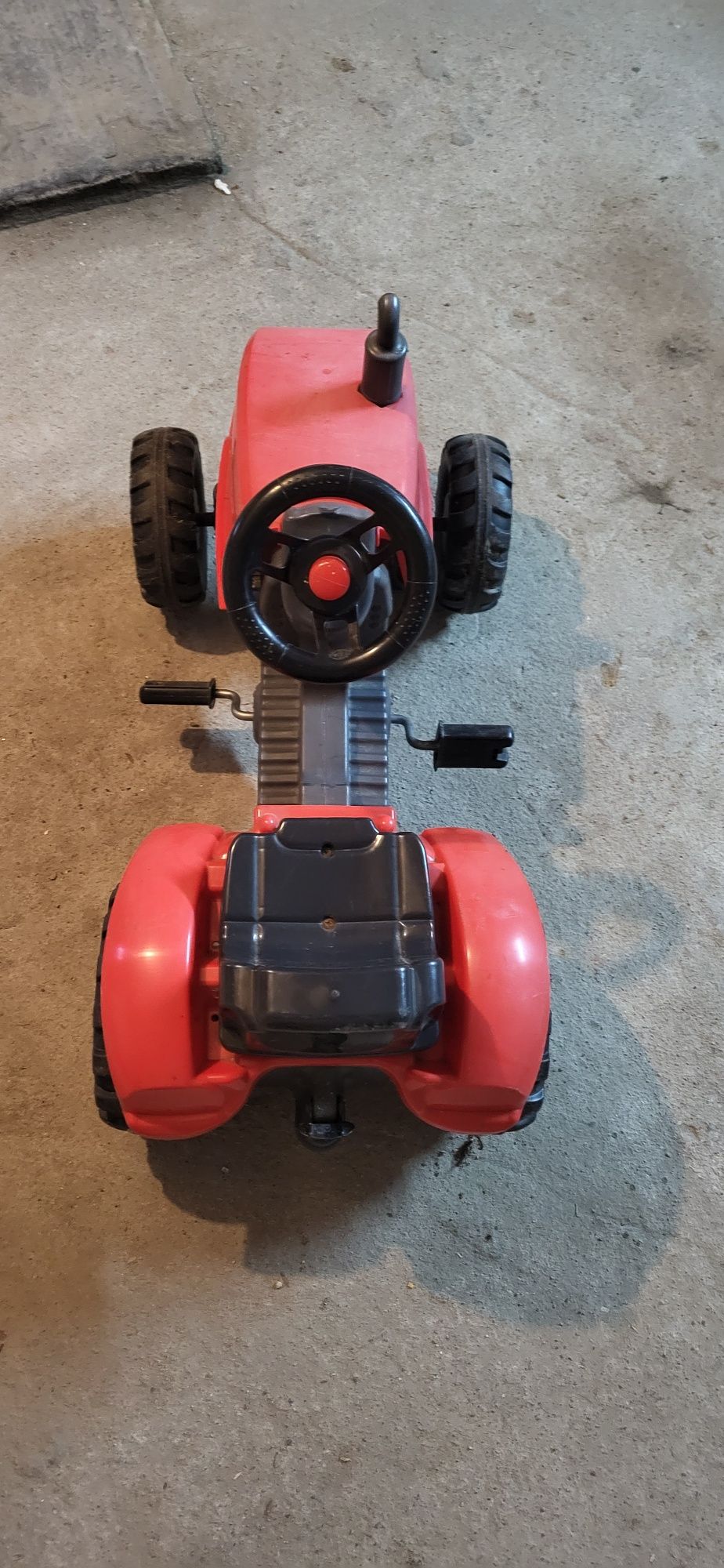 Traktor na pedały jeździć zabawka