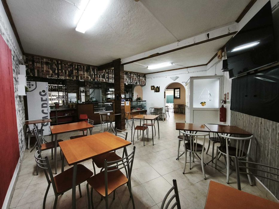 arrenda-se Café Snak Bar