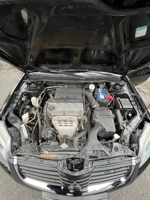 Mitsubishi galant 2009