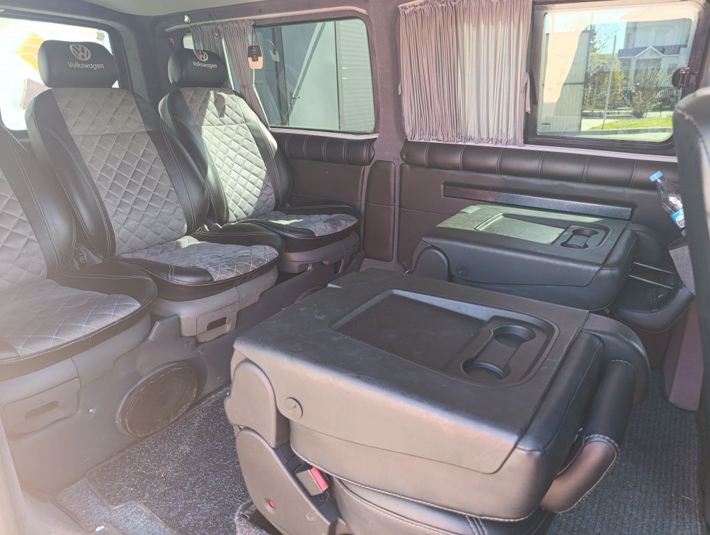 volkswagen transporter T5 2.5 АКПП  пасажир