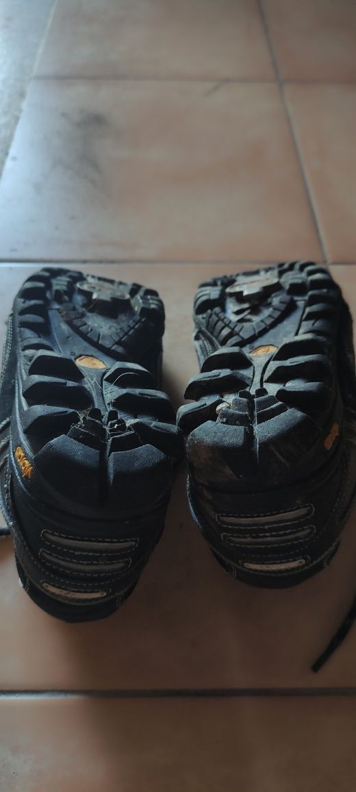 Sapatos 39 BTT GAERNE