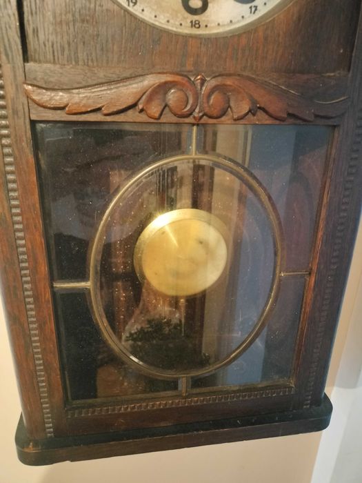 duży drewniany zegar wiszący KWADRANSOWY