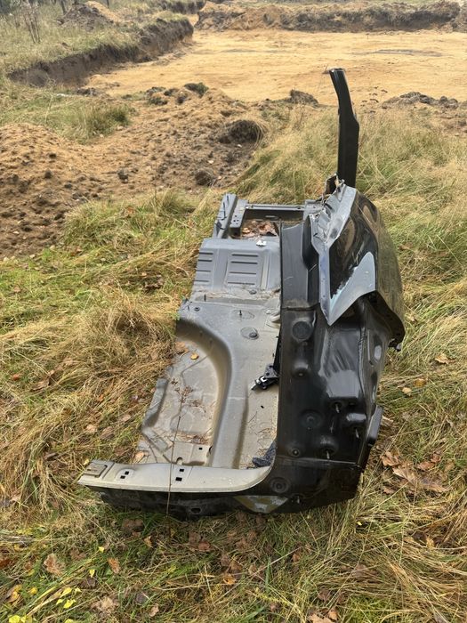 Błotnik tylny prawy ćwiartka Peugeot 2008 2