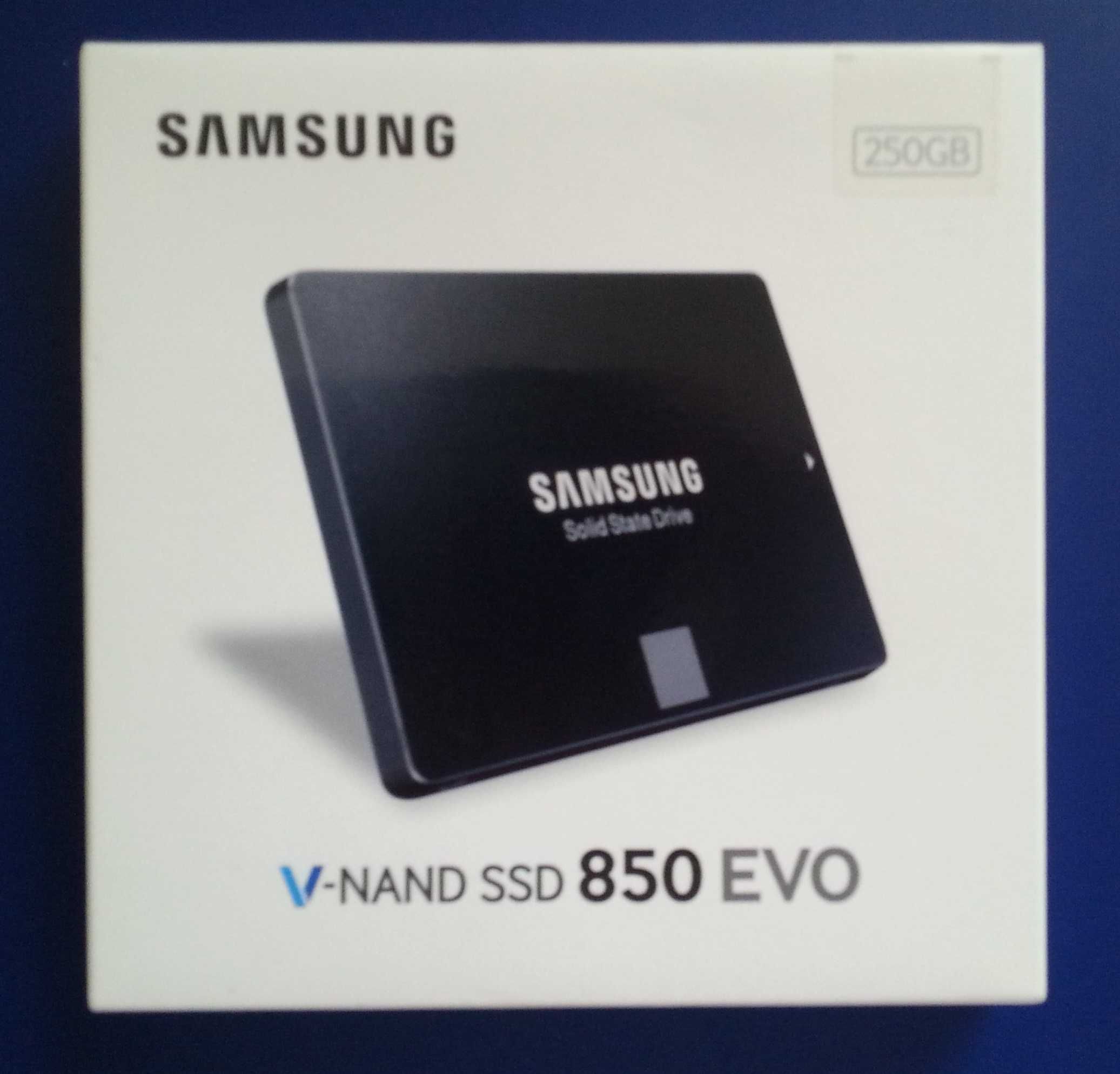 Nowy,zapakowany gw.Samsung 860 evo-4 TB-dysk ssd.Polecam inne modele.
