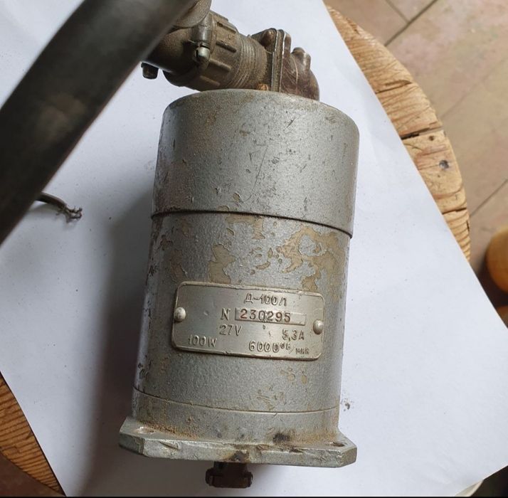 Двигун 27в, 6000об/мин, 100 ват.