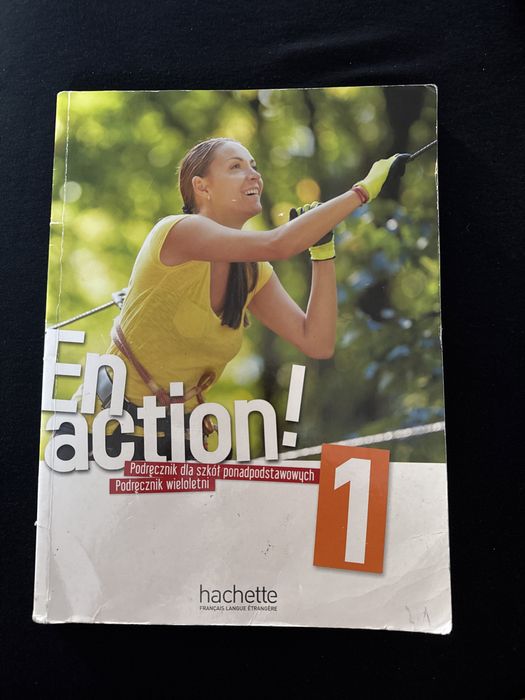 En action 1 podręcznik hachette