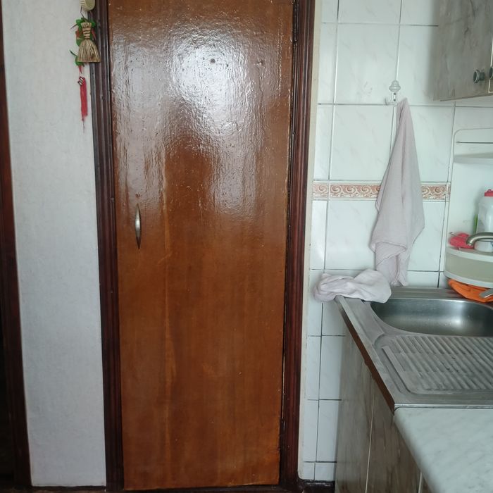 Продам 1 к.из.кв.на заводе Шевченко.13500 торг