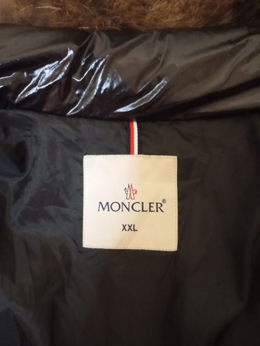 Damska puchowa pikowana kurtka z kapturem -Moncler